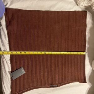 Eloquii Sweater Knit Column Mini Skirt Size 26/28 NWT Brown
Viscose/nylon blend